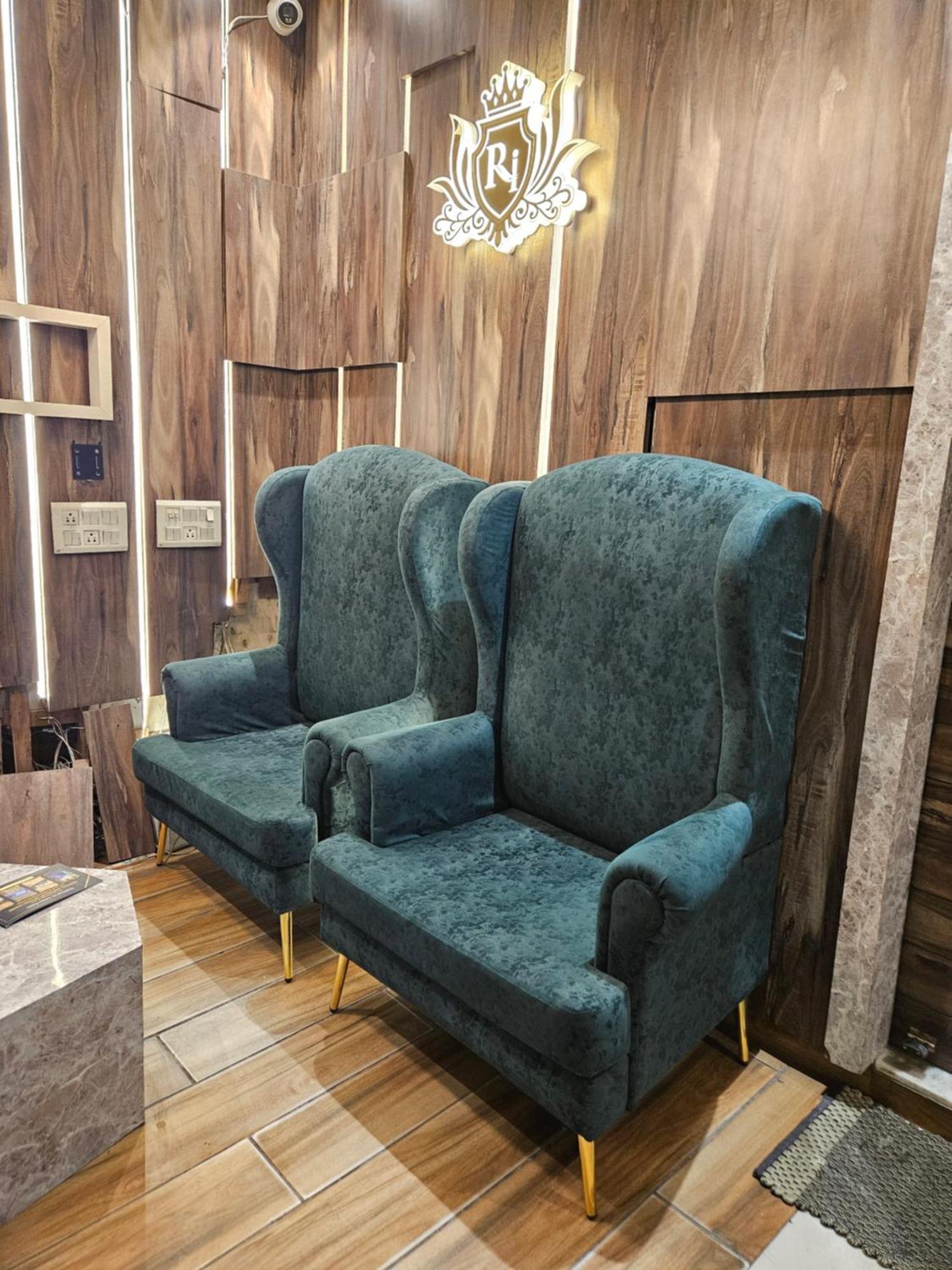 אמריצר Hotel Ricky International מראה חיצוני תמונה